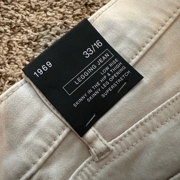 GAP 1969 Legging Jean 33/16 Light Khaki - Picture 2 of 3